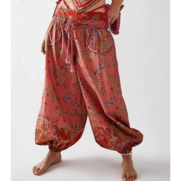 Free People Pants - Free People After Glow Balloon Pants Printed Mid Rise Tapered Women's Size Small